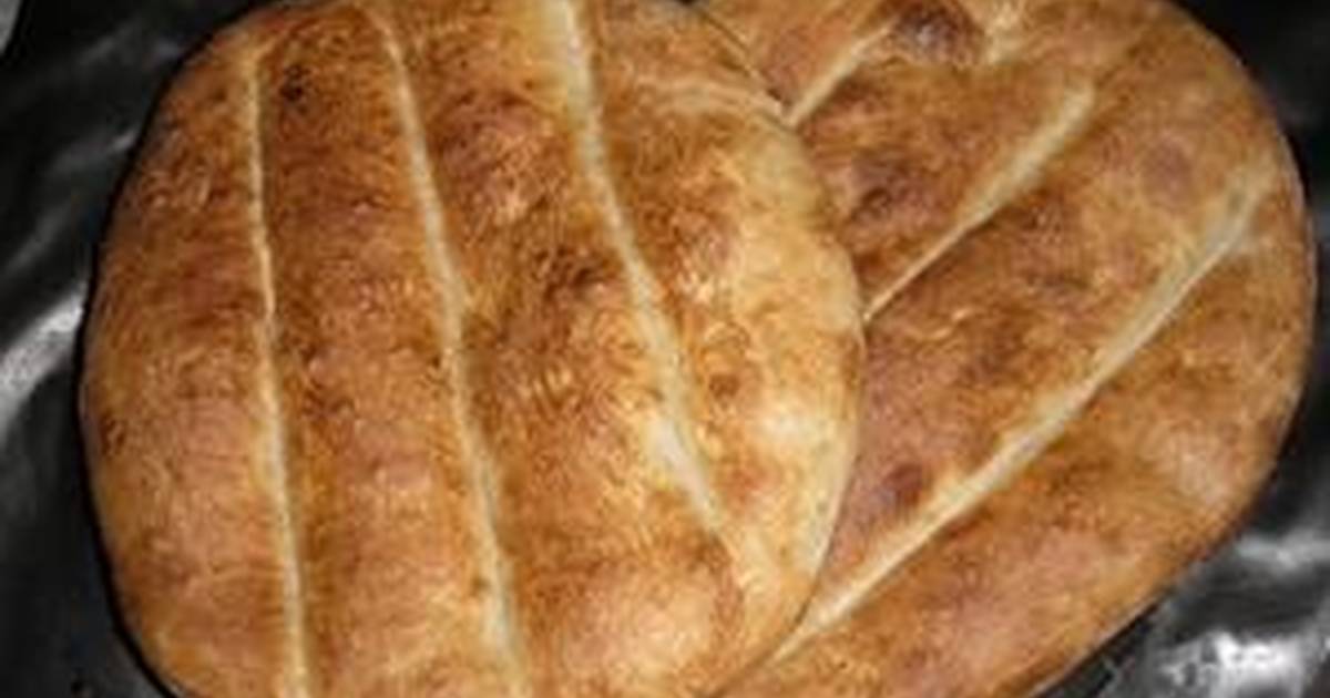 Толстый лаваш домашний рецепт. Армянский хлеб матнакаш. Армянский лаваш матнакаш. Армянский хлеб матнакаш печь. Домашний армянский хлеб «матнакаш».
