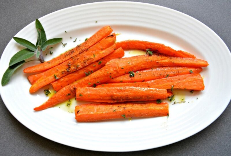 Запеченная морковь в духовке - как готовить в фольге с орехами, сыром, кунжутом и розмарином