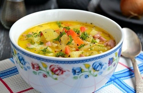 Сырный суп с жареной вермишелью